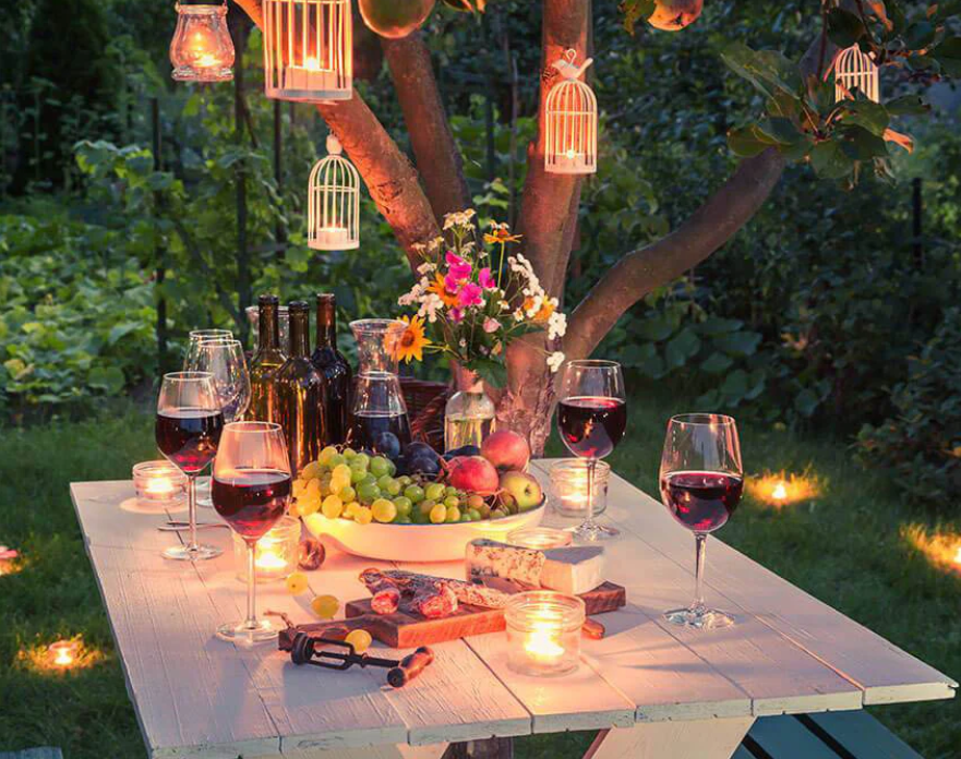 rustic tablescape image